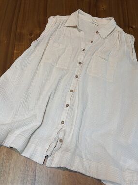 A Ren Women’s Oversized Lagenlook Gauzy Button Up Top Size S Cream w/Pockets